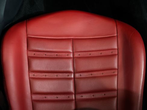 Used 2019 Ferrari Portofino image 53