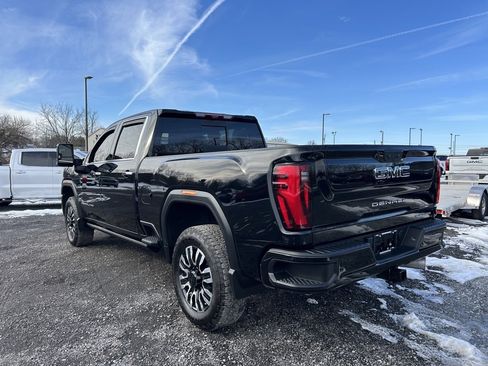 Used 2024 GMC Sierra 2500 Denali Ultimate image 13