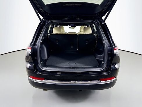 New 2025 Jeep Grand Cherokee Limited image 13