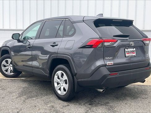 Used 2025 Toyota RAV4 LE image 15