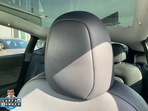 Used 2023 Tesla Model Y Long Range AWD/4WD image 18