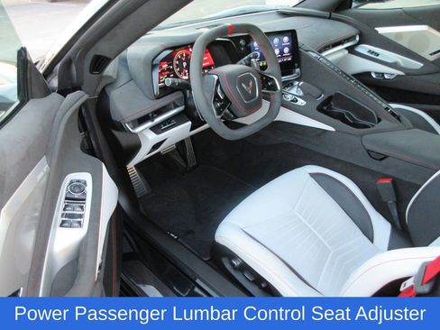 Used 2023 Chevrolet Corvette Stingray Premium Conv w/ Z51 Performance Package image 14