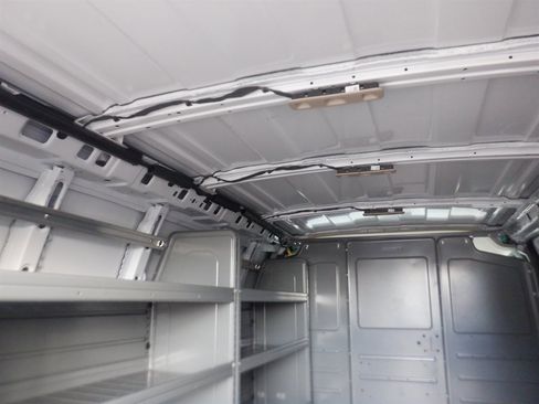 Used 2023 GMC Savana 2500 w/ Driver Convenience Package image 7