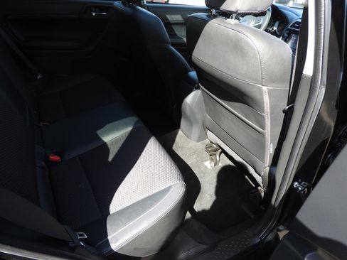 Used 2018 Subaru Forester 2.5i Premium w/ Popular Package #2A image 8