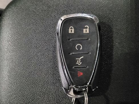 Used 2024 Chevrolet Equinox LT image 32