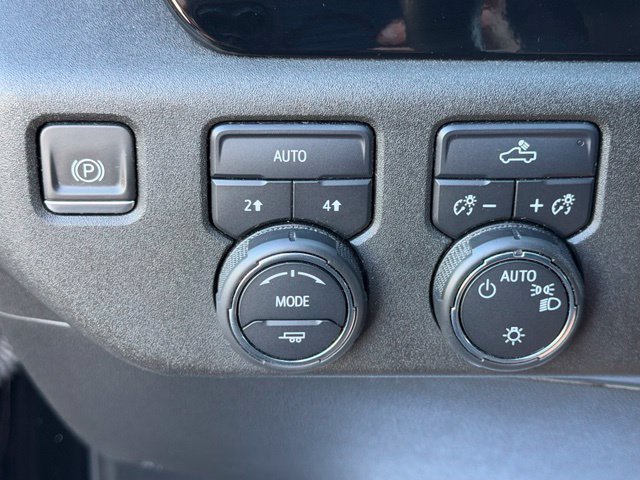 Certified 2023 Chevrolet Silverado 1500 LT AWD/4WD image 26