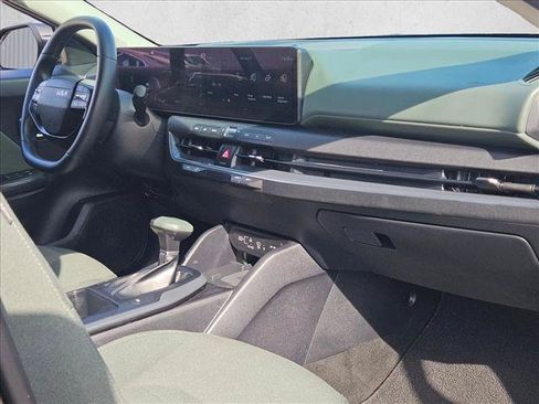Used 2025 Kia K4 EX FWD image 20