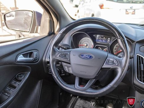 Used 2018 Ford Focus ST w/ Equipment Group 402A image 40