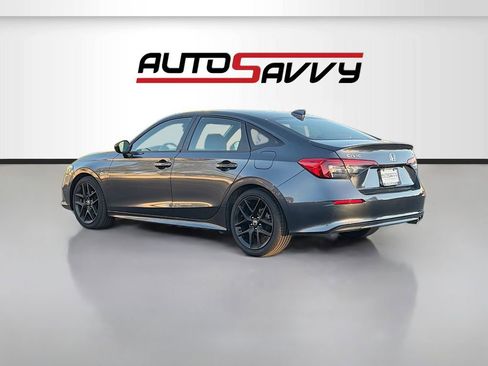 Used 2023 Honda Civic Sport image 5