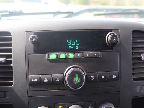 Used 2013 Chevrolet Silverado 1500 W/T image 12