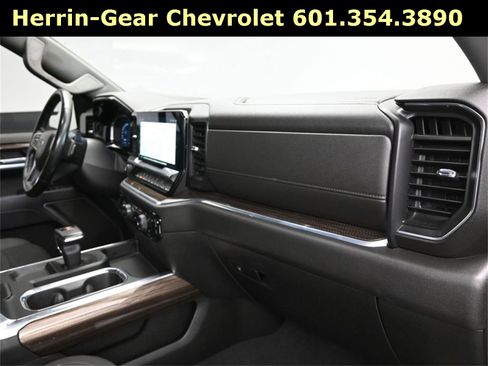 Used 2022 Chevrolet Silverado 1500 RST w/ Z71 Off-Road Package image 24