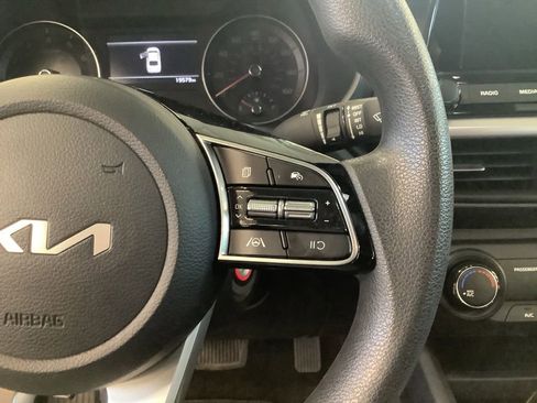 Certified 2023 Kia Forte LXS FWD image 17