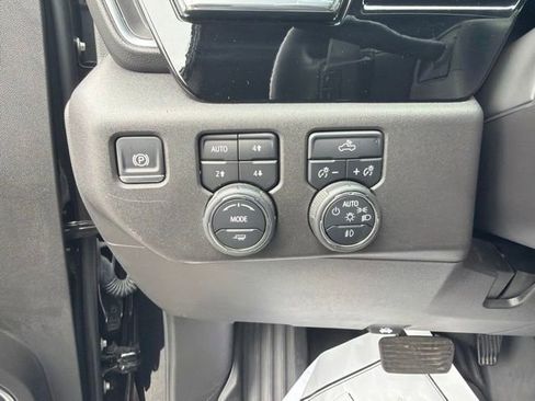 Used 2024 Chevrolet Silverado 1500 LT Trail Boss w/ Convenience Package II AWD/4WD image 26