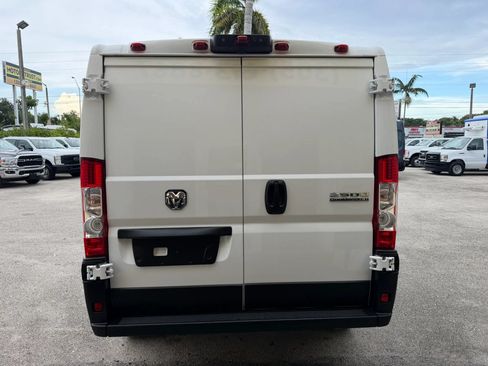 Used 2024 RAM ProMaster 2500 w/ Safety Group FWD image 4