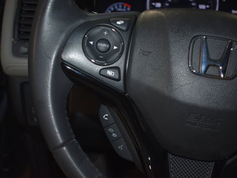 Used 2019 Honda HR-V Touring image 14