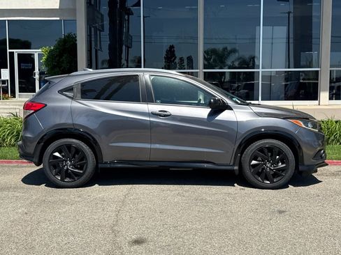 Used 2021 Honda HR-V Sport image 3