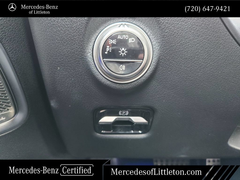 Certified 2026 Mercedes-Benz C 300 4MATIC Sedan image 21