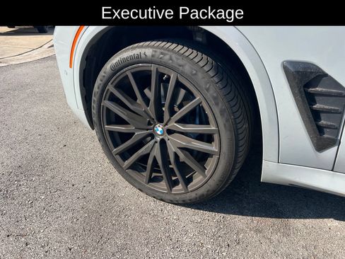 Used 2024 BMW X5 M60i AWD/4WD image 11