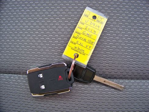 Used 2014 GMC Sierra 1500 4x4 Crew Cab w/ Sierra Appearance Package image 27