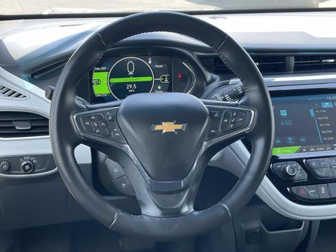 Used 2019 Chevrolet Bolt Premier w/ Infotainment Package FWD image 10