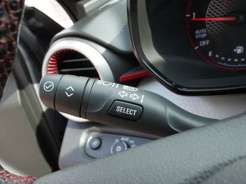 Used 2024 Chevrolet Trax RS w/ Driver Confidence Package FWD image 19
