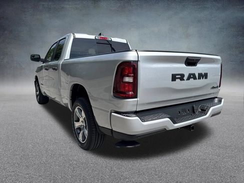 New 2026 RAM 1500 Express AWD/4WD image 5