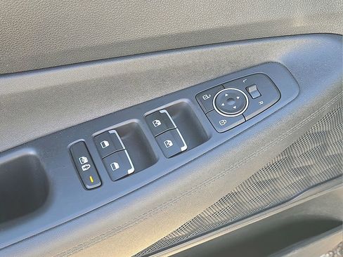 Used 2023 Hyundai Santa Fe SEL image 24