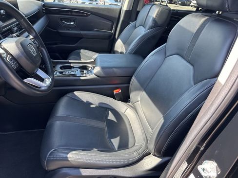 Used 2024 Honda Pilot Touring image 28