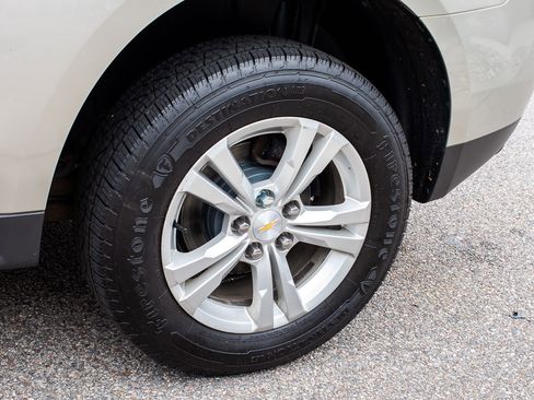 Used 2015 Chevrolet Equinox LT w/ Driver Convenience Package image 6