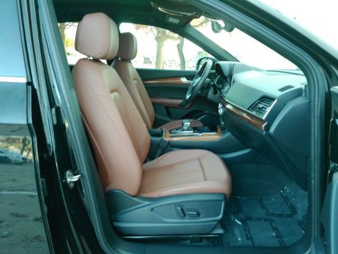 Used 2023 Audi Q5 2.0T Premium image 19