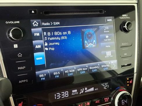 Used 2018 Subaru Outback 3.6R Touring AWD/4WD image 19