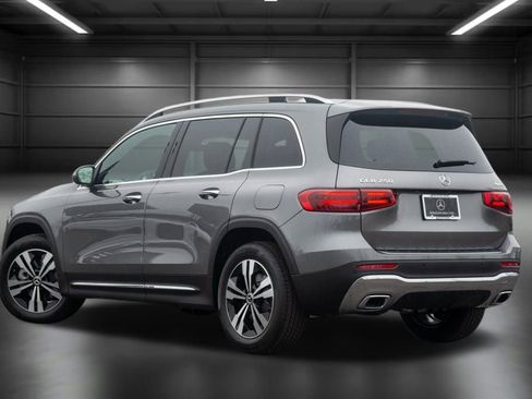 Certified 2025 Mercedes-Benz GLB 250 4MATIC image 11