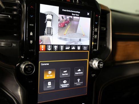 Used 2024 RAM 3500 Limited w/ Towing Technology Group image 11