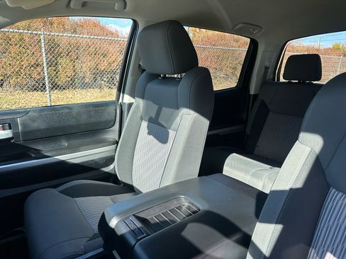 Used 2014 Toyota Tundra SR5 image 10