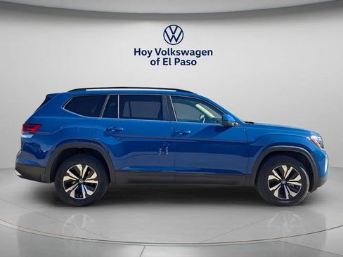 New 2026 Volkswagen Atlas SE image 2