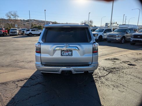 Used 2014 Toyota 4Runner Limited image 5