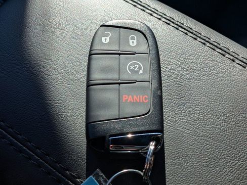 New 2026 Jeep Compass Latitude image 30