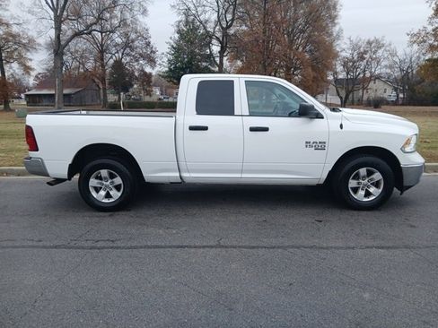 Used 2024 RAM 1500 Classic SLT image 10