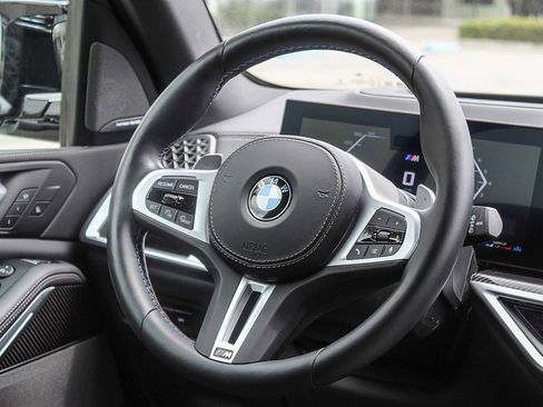 Used 2025 BMW X5 M60i image 15