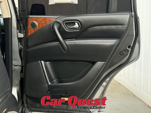 Used 2019 INFINITI QX80 Luxe RWD image 18