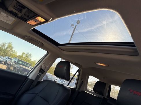 Used 2022 Toyota 4Runner TRD Off-Road Premium w/ Moonroof Package image 6