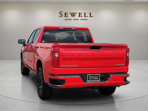 Used 2025 Chevrolet Silverado 1500 Custom RWD image 3