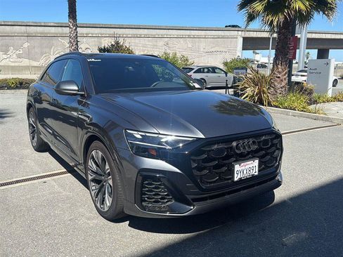 Used 2026 Audi Q8 Premium Plus AWD/4WD image 4