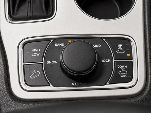 Used 2018 Jeep Grand Cherokee High Altitude AWD/4WD image 50