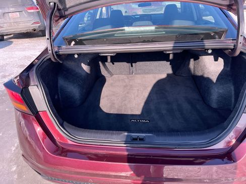 Used 2025 Nissan Altima 2.5 SV AWD/4WD image 25