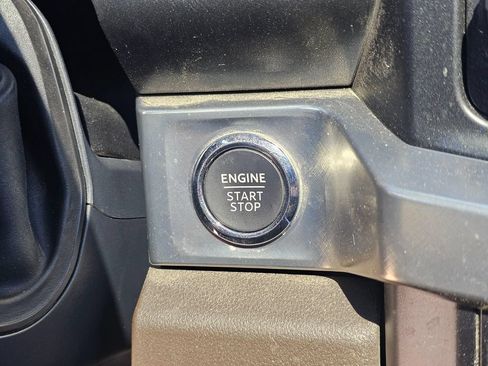 Used 2025 Ford F350 King Ranch AWD/4WD image 31