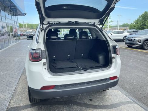 Used 2022 Jeep Compass Limited AWD/4WD image 25