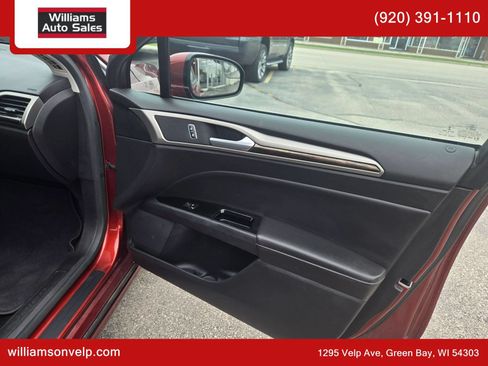 Used 2014 Ford Fusion SE w/ Equipment Group 202A FWD image 13