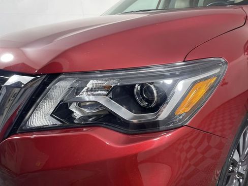 Used 2017 Nissan Pathfinder SL image 47
