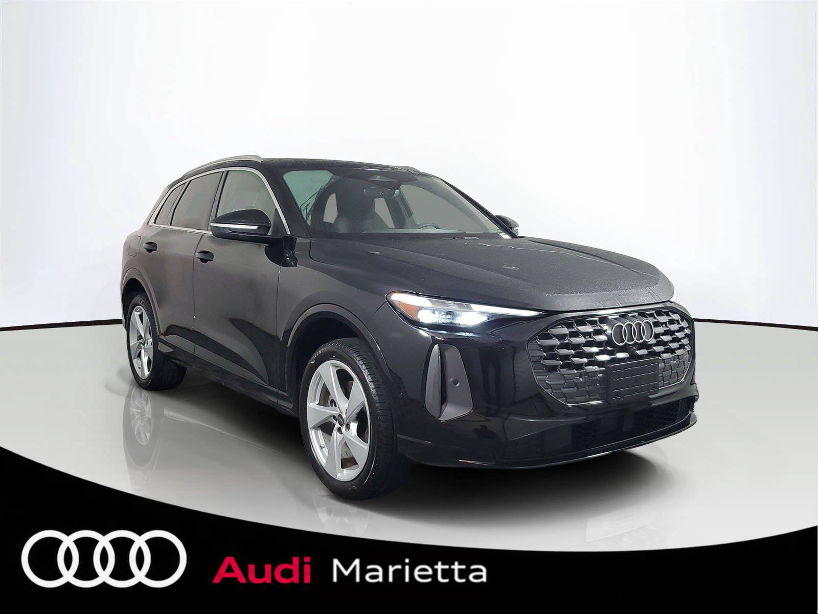 Certified 2025 Audi Q5 Premium AWD/4WD image 1